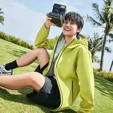 特步  羽翼 软壳百搭潮流  防水防泼水防风冲锋衣 男女同款