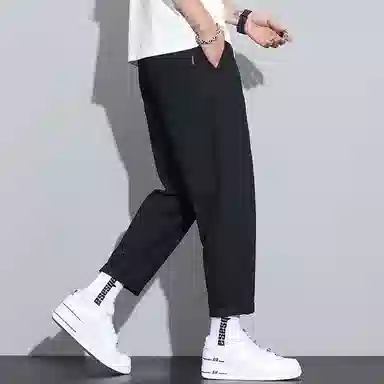 MKIEZER