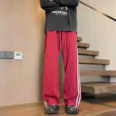 MKIEZER