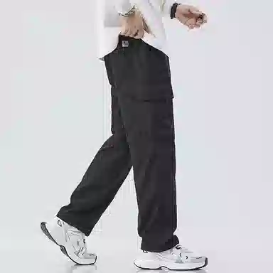 MKIEZER