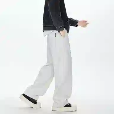 MKIEZER