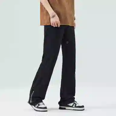 MKIEZER
