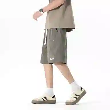 MKIEZER