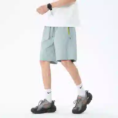 MKIEZER