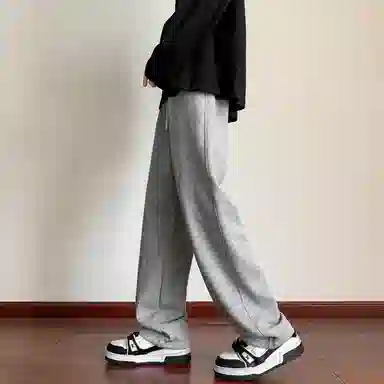 MKIEZER