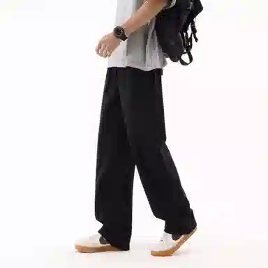 MKIEZER