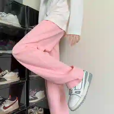 MKIEZER