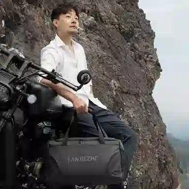 探界者 干湿分离防水耐脏容量超大多重收纳独立鞋仓 皮膜 健身旅行包 常规 男款 黑色/灰色