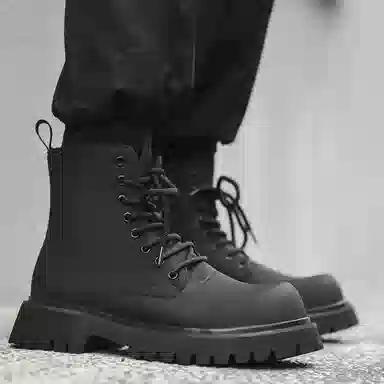 Martin Boots Classic Black