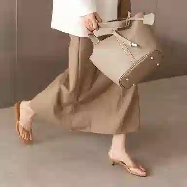 蓉城鞋王 经典时尚 潮流舒适人字拖鞋 女款