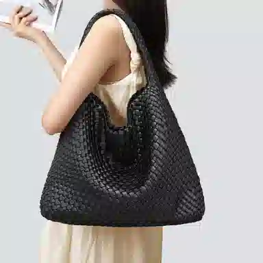 MILLIE'S Tote