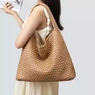 MILLIE'S Tote