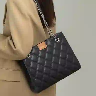 MILLIE'S Tote