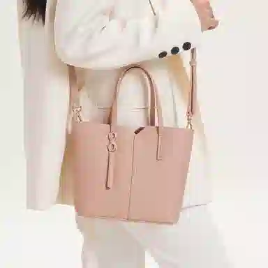 都宝路 精致简约大容量 合成革 水桶包斜挎包 中号 女款 杏色/粉色/米白/黑色