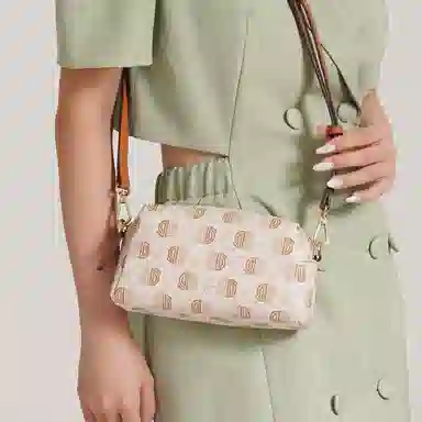 都宝路 日常通勤质感百搭印花长款钱包便携 合成革 单肩包 中号 女款 多色