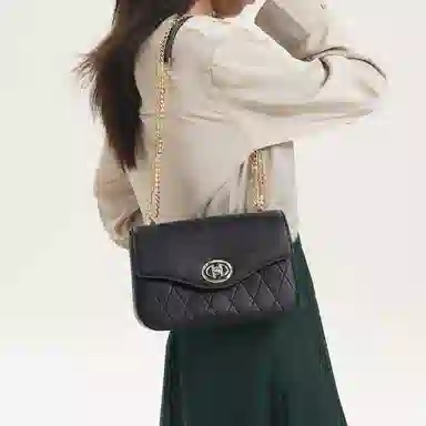 都宝路 质感百搭轻便日常通勤约会出行简约菱格链条 牛皮拼合成革 单肩斜挎包 女款 多色