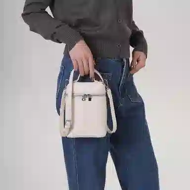 都宝路 简约百搭盒子包春夏出勤约会 合成革 手提包 常规 女款 多色