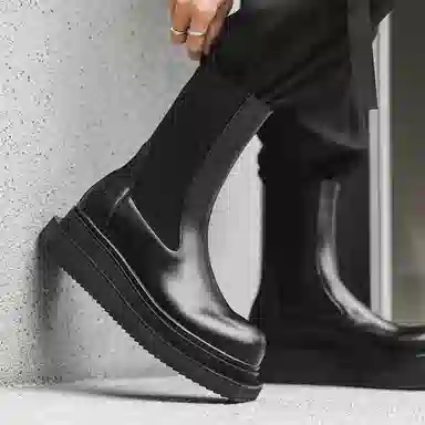 Jianxiu Chelsea Boots Black