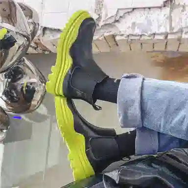 健休 牛剖层革 简约舒适 中筒 马丁靴 男女同款