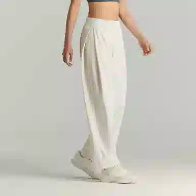 Wilson SS25 CLUB SPORTS Breadsticks