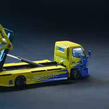 Chiyu Model 1:64 Pink Edition