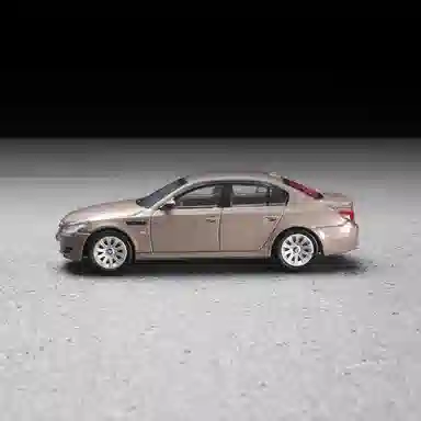 Chiyu 1:64DCT BMW M5 (E60)