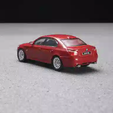 Chiyu 1:64DCT BMW M5 (E60)