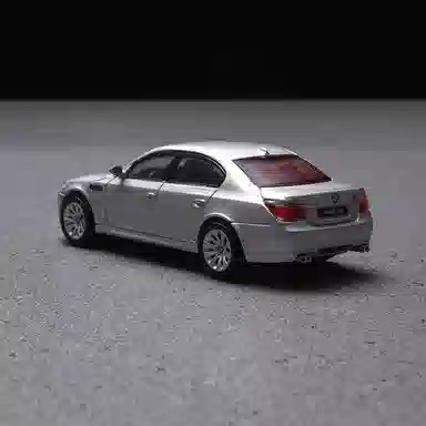 Chiyu 1:64DCT BMW M5 (E60)