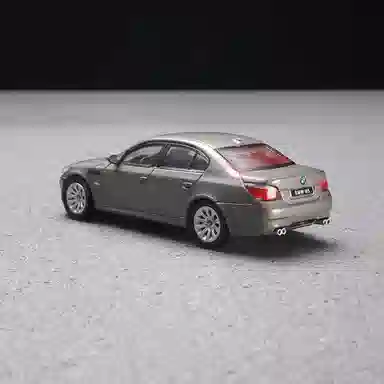 Chiyu 1:64DCT BMW M5 (E60)