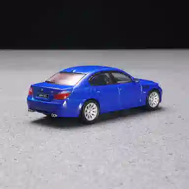 Chiyu 1:64DCT BMW M5 (E60)