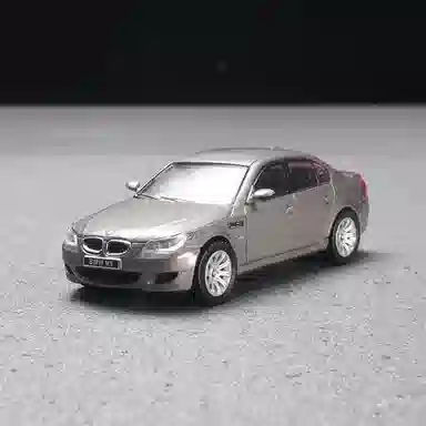 Chiyu 1:64DCT BMW M5 (E60)