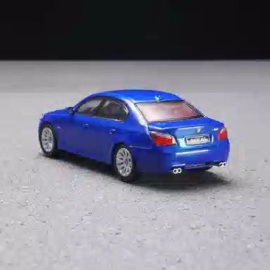Chiyu 1:64DCT BMW M5 (E60)