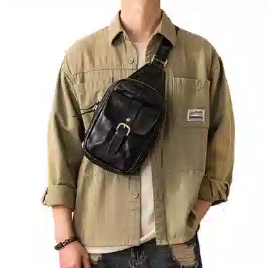 后步 小众复古通勤休闲 植鞣工艺百搭时尚潮牌骑行包 牛皮 胸包 男款 黑色