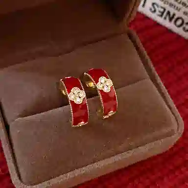 NATURALLYJOJO Vintage Clover Earrings Copper