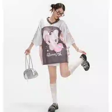 BETWEENAND oversize T