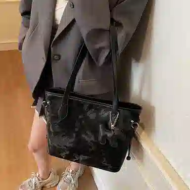 San Zhi Xiao Ya Tote Bag