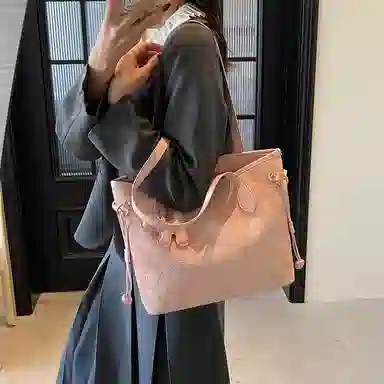 San Zhi Xiao Ya Tote Bag