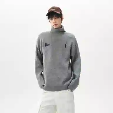 CHARLIE GOLF Basic Logo Turtleneck Sweater