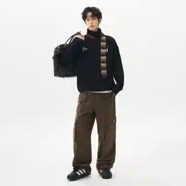 CHARLIE GOLF Basic Logo Turtleneck Sweater