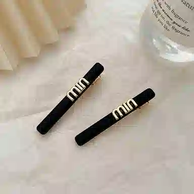 左欧 精致轻奢前额刘海夹简约休闲黑金字母侧边发夹无痕碎发 边夹 女款