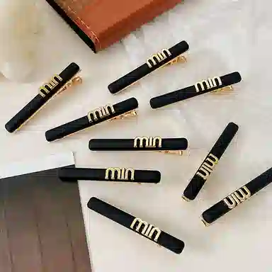 左欧 精致轻奢前额刘海夹简约休闲黑金字母侧边发夹无痕碎发 边夹 女款