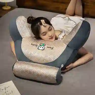 乐乐鱼 座椅靠垫 趴枕透气 玩偶周边