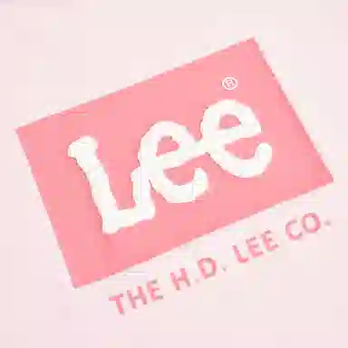 Lee T