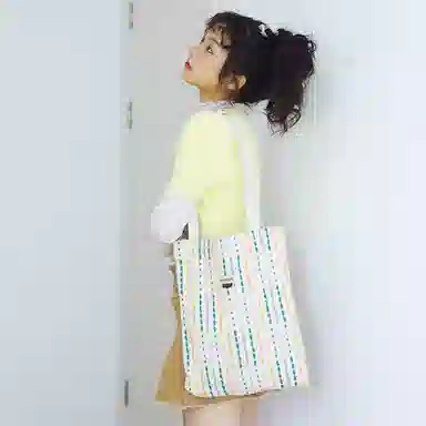 SUMAYZOY Rainbow Plaid Tote