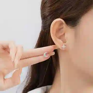 S925