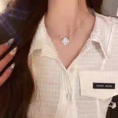 S925