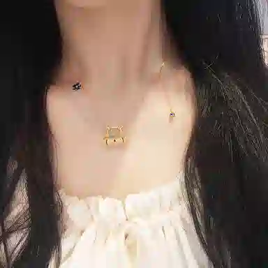 S925