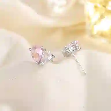 亲喜 双色爱心温柔可爱 甜美轻奢 锆石 耳钉 女款