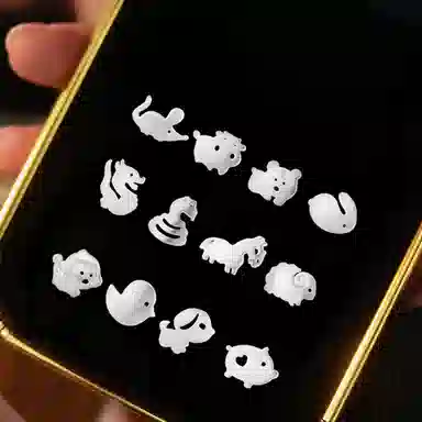 999