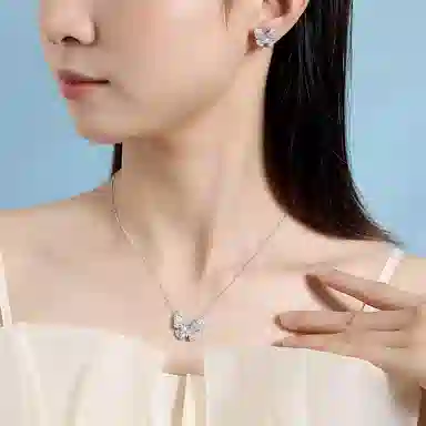 S925